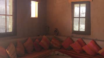 Standard Cottage, Terrace-( 4 Pax ) | Living area