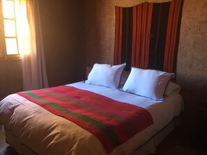 Standard Cottage, Terrace-( 4 Pax ) | 1 camera, lenzuola