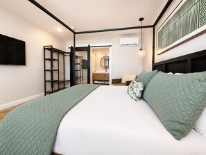 Room, 1 King Bed, Non Smoking | WiFi (free), bed sheets - Bali Hai Resort, a Dazzler Select by Wyndham (Atlantic Beach)