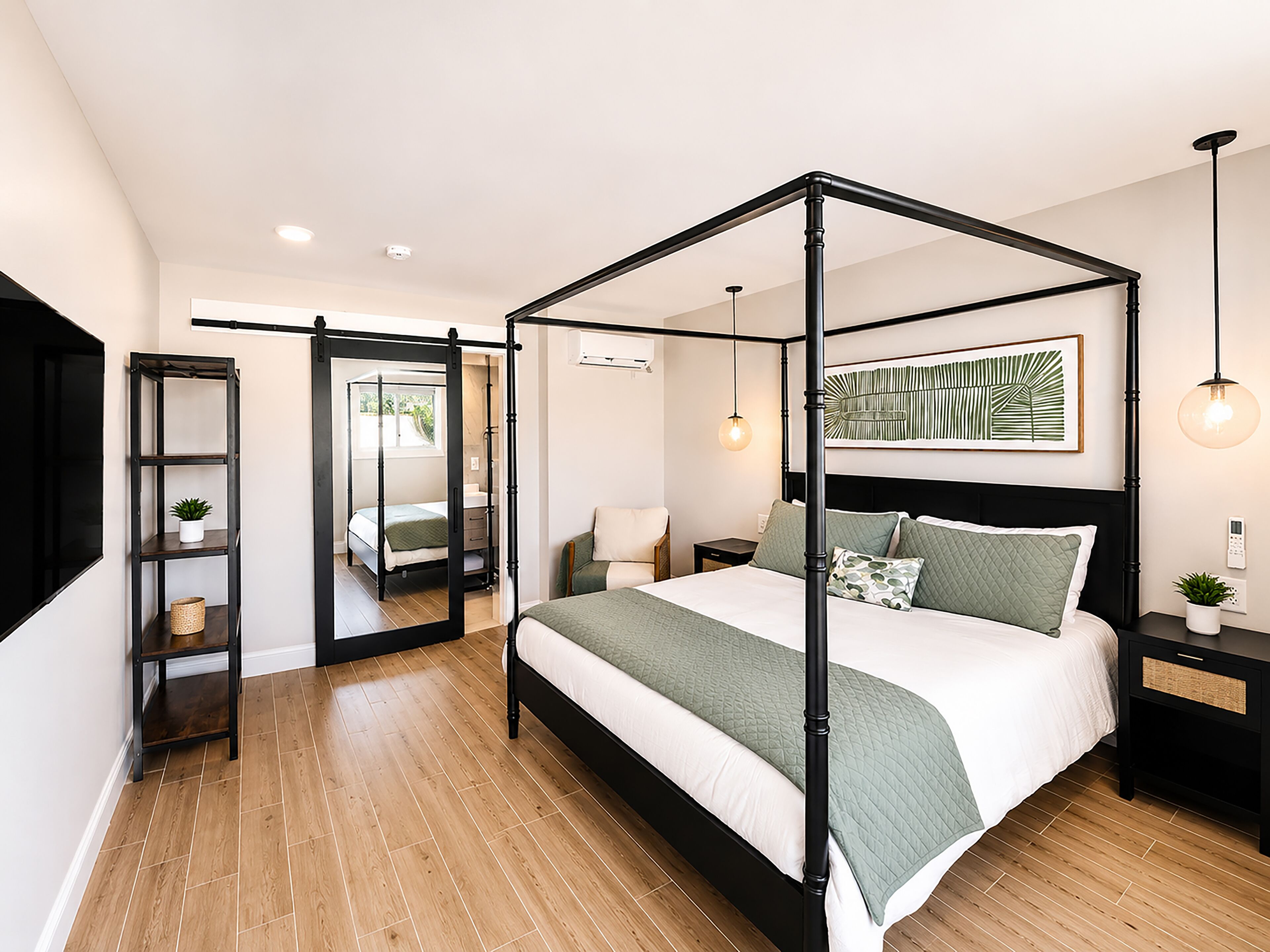 Room, 1 King Bed, Non Smoking | WiFi (free), bed sheets