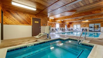 Indoor pool, pool loungers