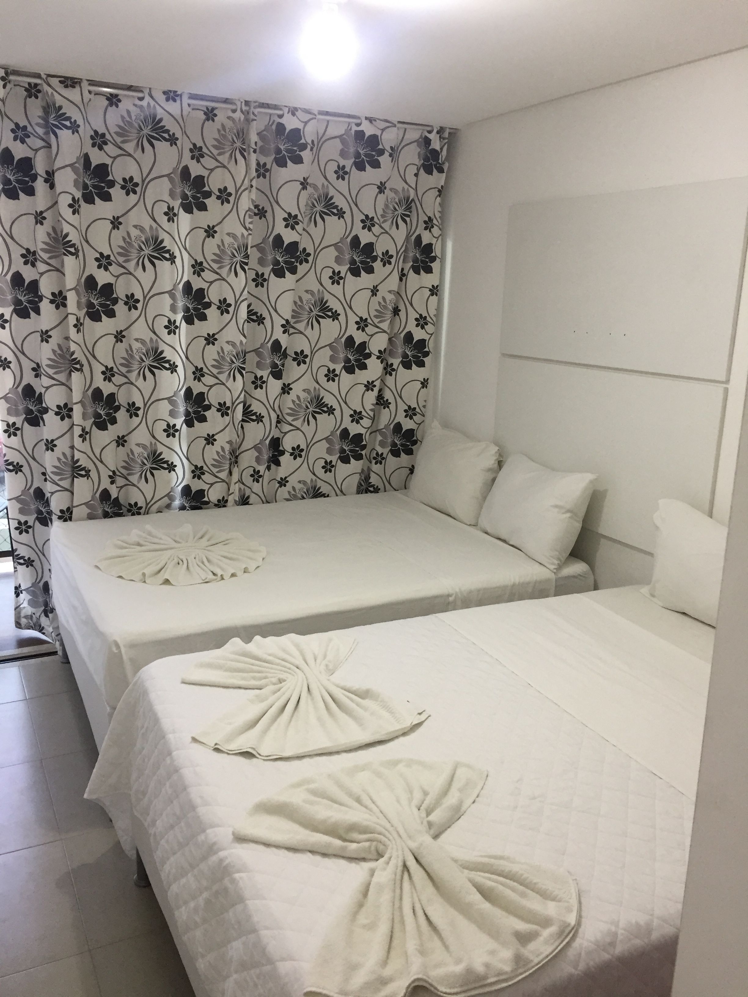 Quarto quádruplo família, 1 quarto | Frigobar, Wi-Fi de cortesia