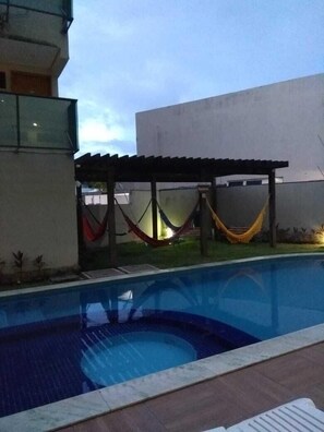 Outdoor pool, sun loungers - Manawa Beach Flat Prime (Ipojuca)
