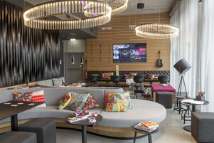 Sala de estar en el lobby