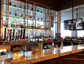 Bar (on property) - The StateView Hotel, Autograph Collection (Raleigh)