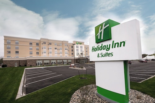 Holiday Inn Hotels and Suites Mount Pleasant by IHG