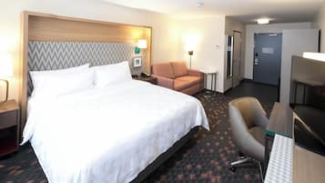 Camera Standard, 1 letto king con divano letto | Biancheria da letto di alta qualità, copriletto in piuma