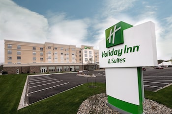 Holiday Inn Hotels and Suites Mount Pleasant by IHG