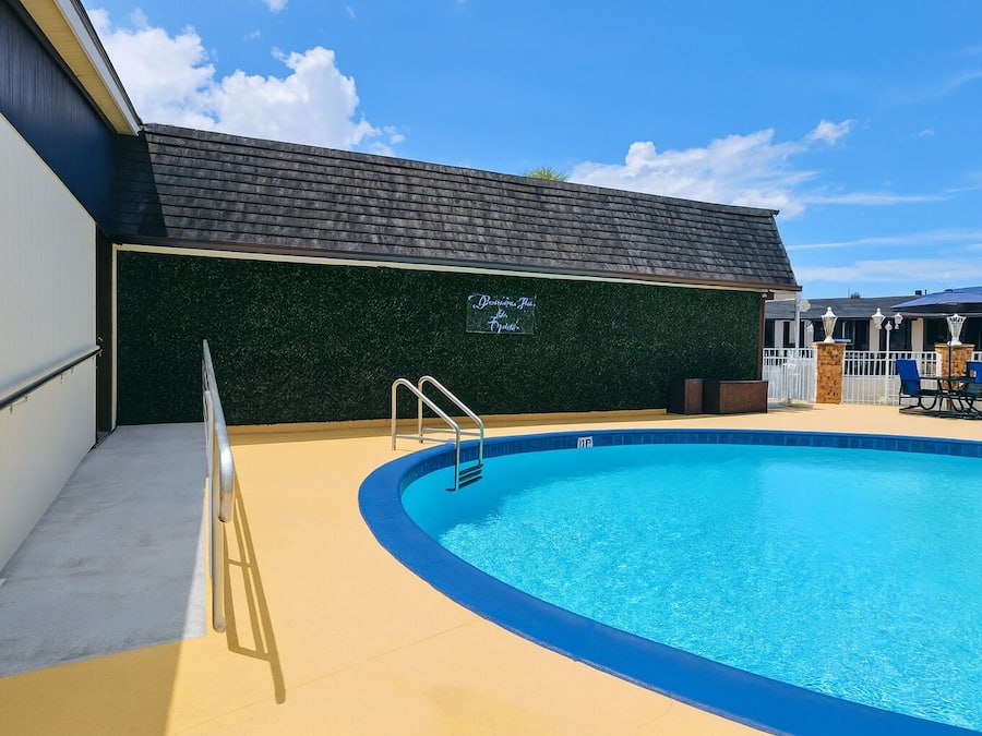 Outdoor pool, sun loungers