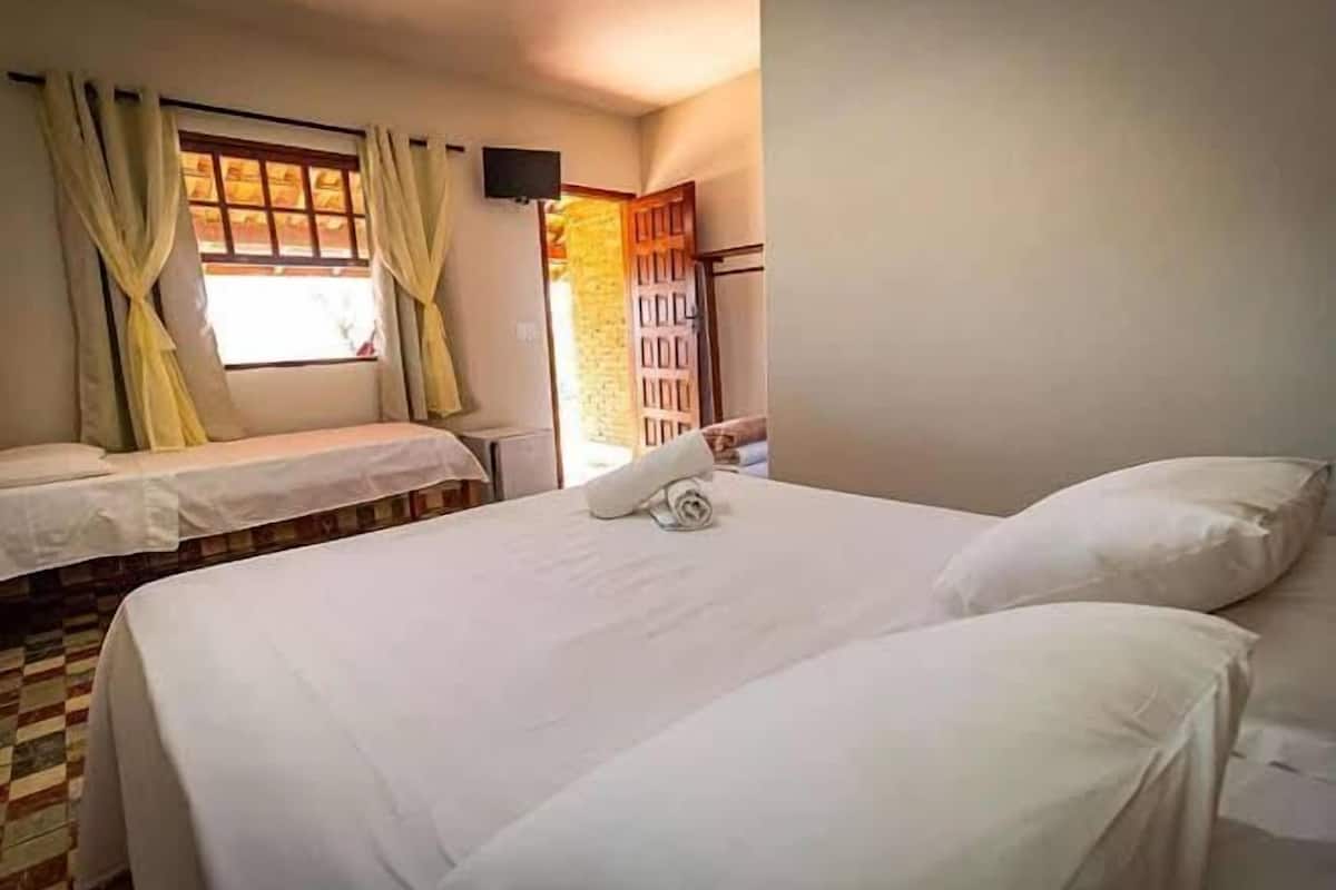 Frigobar, cofres nos quartos, individualmente decorados