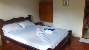 Iron/ironing board, free WiFi