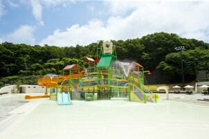 Seasonal outdoor pool, open 10:00 AM to 5:00 PM, lifeguards on site