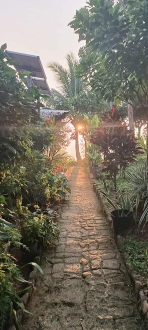 Front of property - Erlittop Nature Lodge (El Nido)