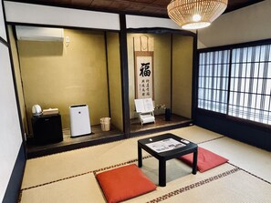 Rom – superior | Skrivebord, wi-fi (inkludert) og sengetøy