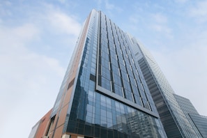 Exterior detail - Cherry Residences May-Fourth Square (Qingdao)
