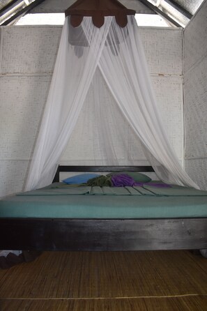 Villa Standard | Bureau, draps fournis