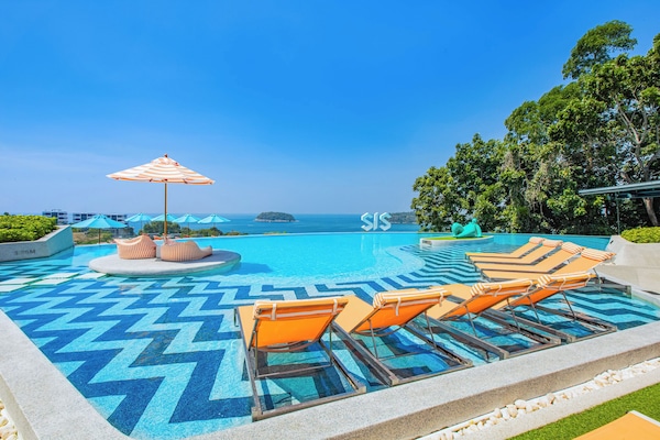 2 piscinas al aire libre