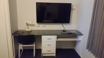 行政客房 | 电视