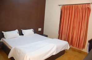 Standard Room | Soundproofing, free WiFi, bed sheets