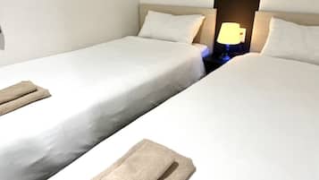 Twin Room, Non Smoking | Iron/ironing board, free WiFi, bed sheets