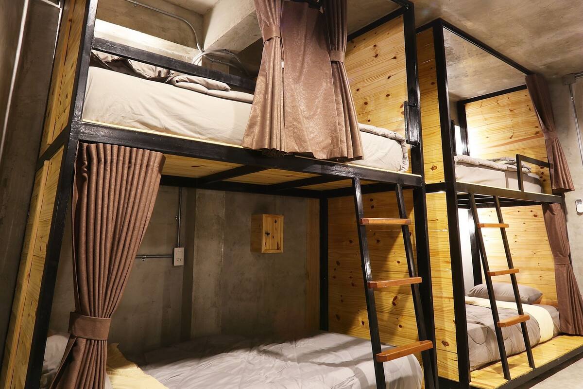 8-Bed Mixed Dormitory Room | Kostenloses WLAN