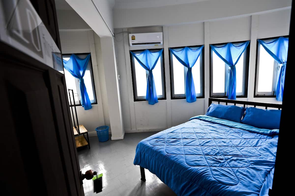Private Room | Tabla de planchar con plancha y wifi gratis