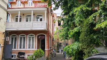 Fachada de la propiedad