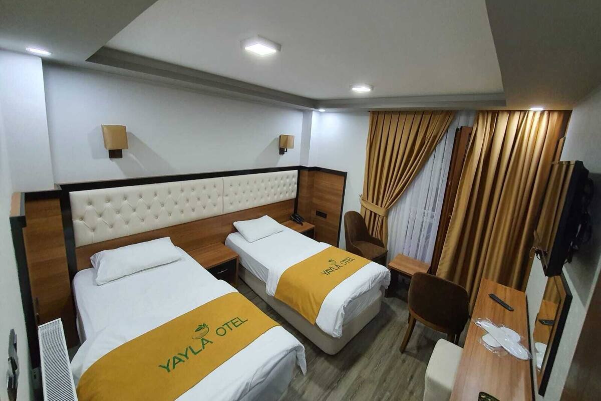 Comfort Room | Egyptian cotton sheets, premium bedding, down comforters, in-room safe