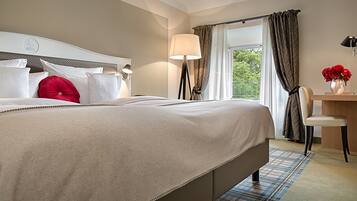 Classic Double Room | Premium bedding, minibar, in-room safe, desk