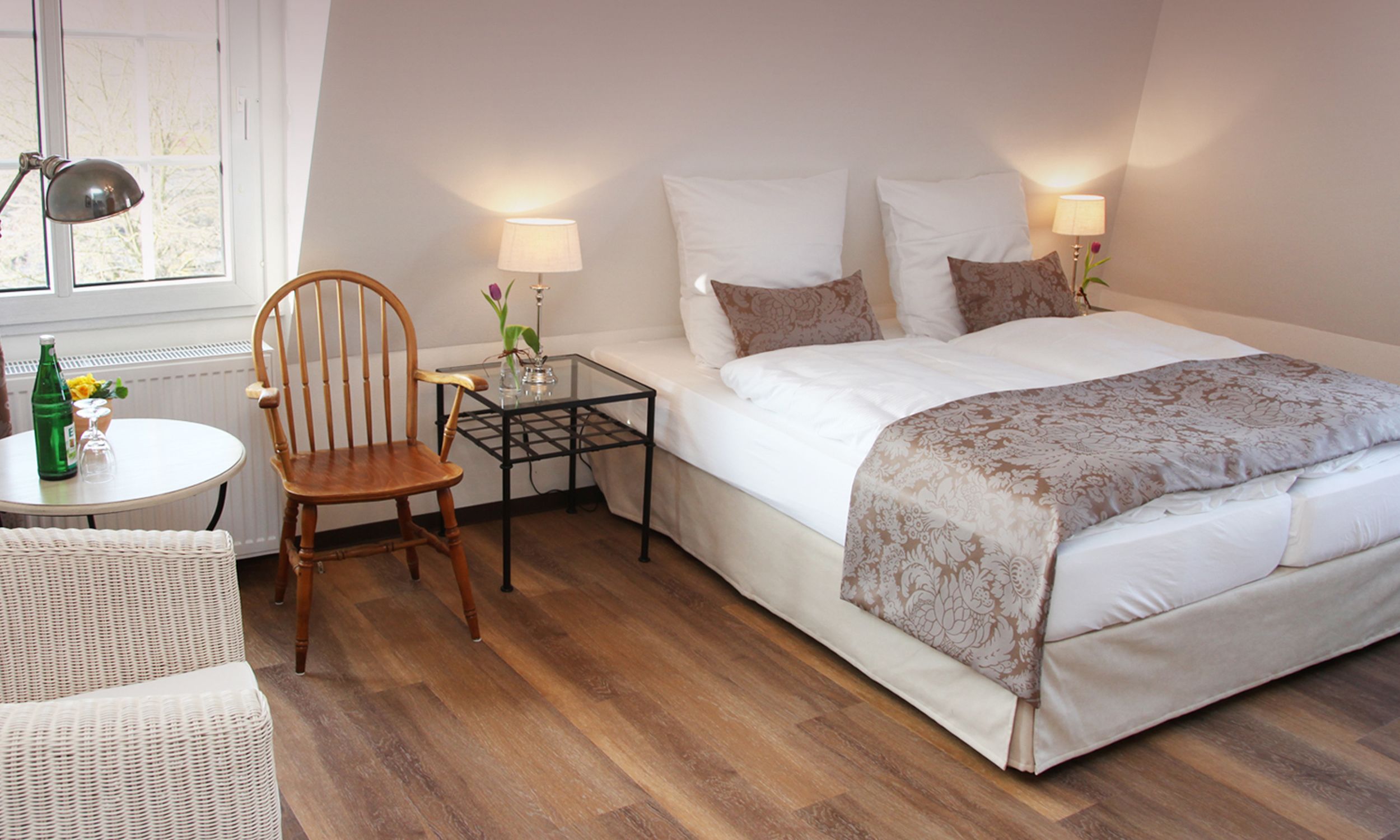 comfort double room | in-room safe, desk, cots/infant beds, rollaway beds