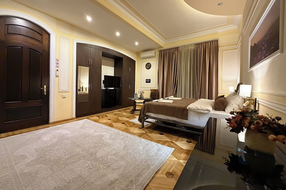 Chambre Deluxe, balcon, vue sur le jardin | Literie de qualité, minibar, coffre-fort, bureau