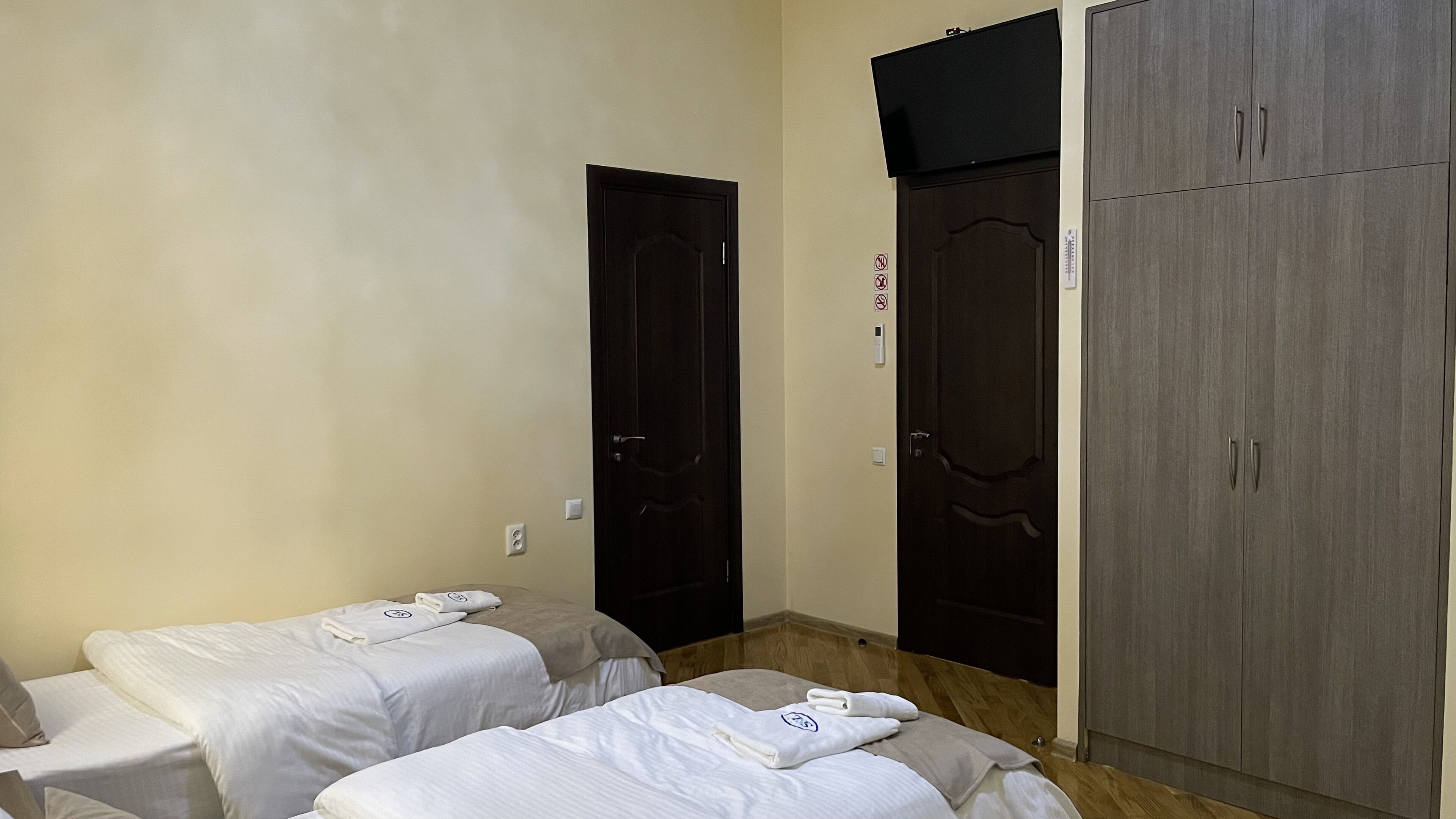 standard twin room | 1 bedroom, premium bedding, minibar, in-room safe