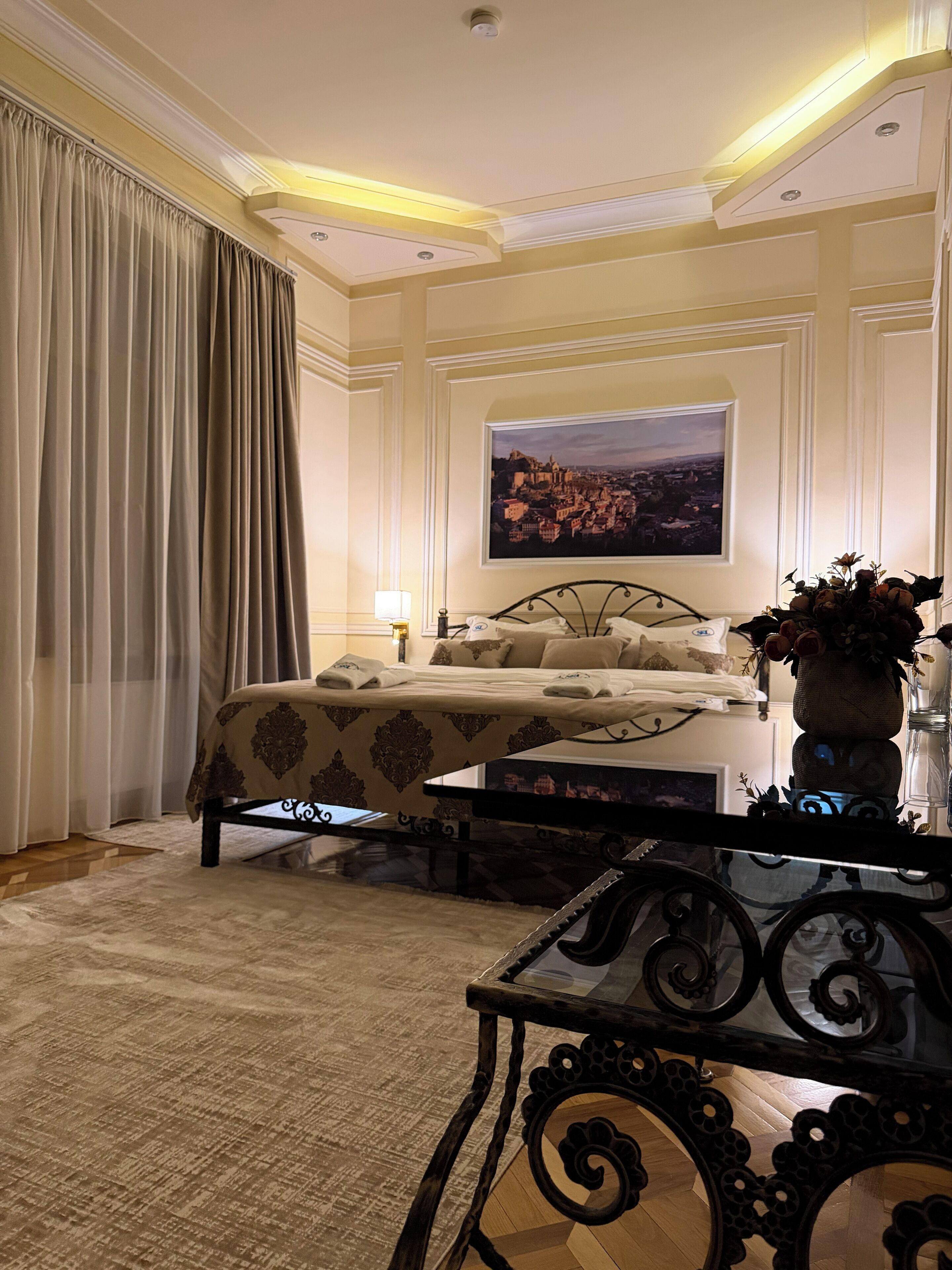 Deluxe Double Room, Balcony | Premium bedding, minibar, in-room safe, desk