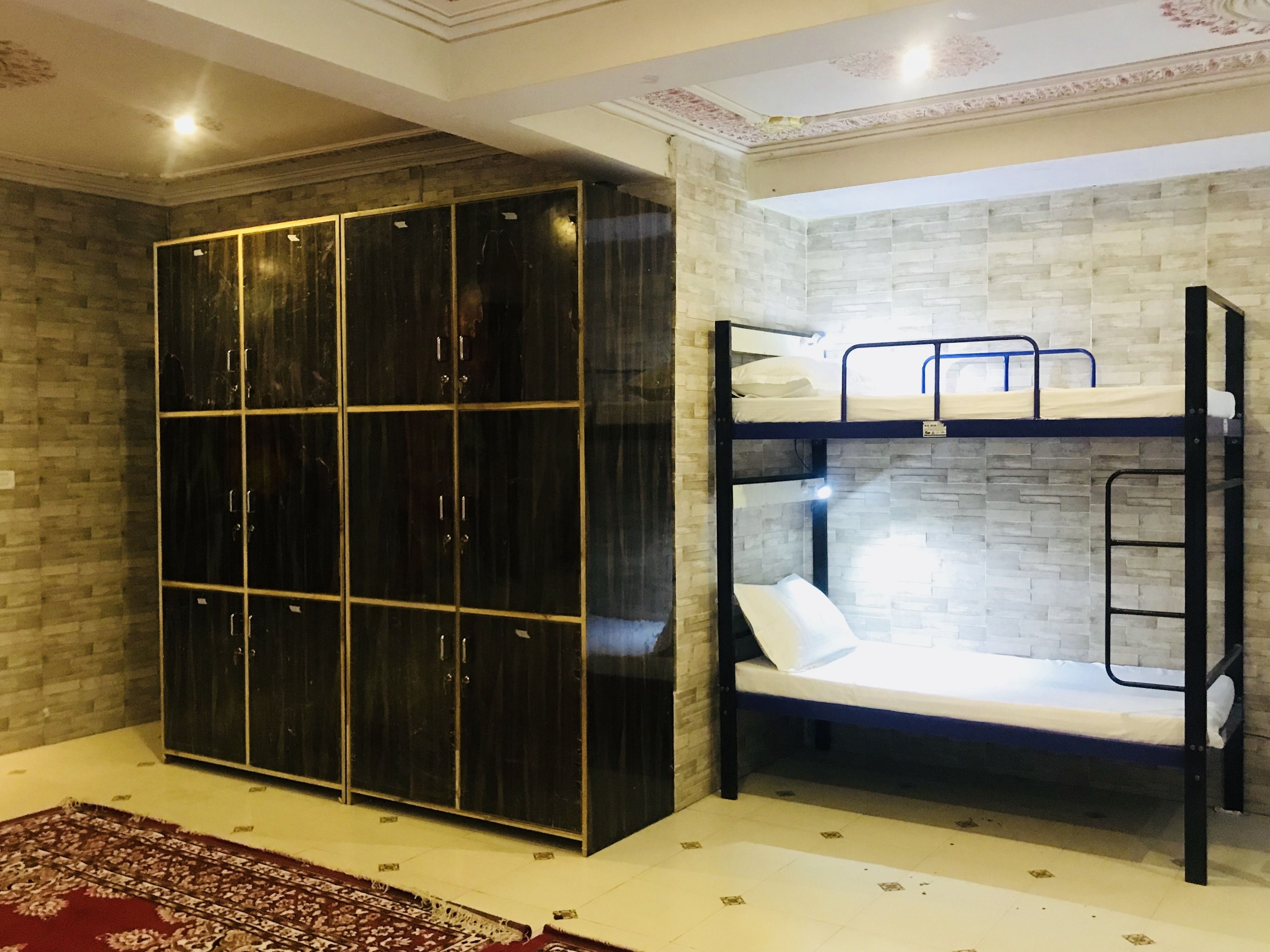 deluxe shared dormitory, mixed dorm | 1 bedroom, premium bedding, in-room safe, desk