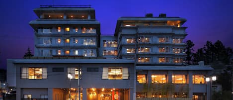 Front of property - evening/night