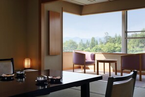 Habitación tradicional, para no fumadores (Japanese Style, 12-17 Tatami, Hiroen) | Vista desde la habitación