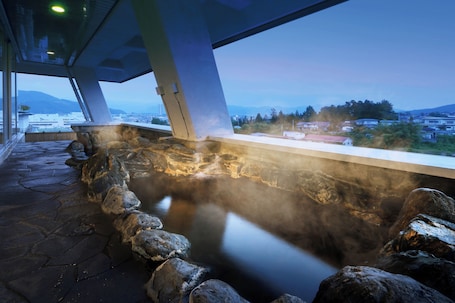 Hot springs. Kaminoyama Azumaya