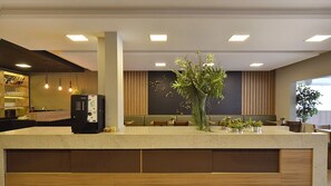 Petit déjeuner buffet compris tous les jours