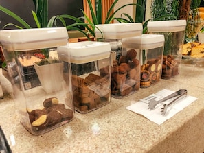 Free daily buffet breakfast  - Presto Hotel (Blumenau)
