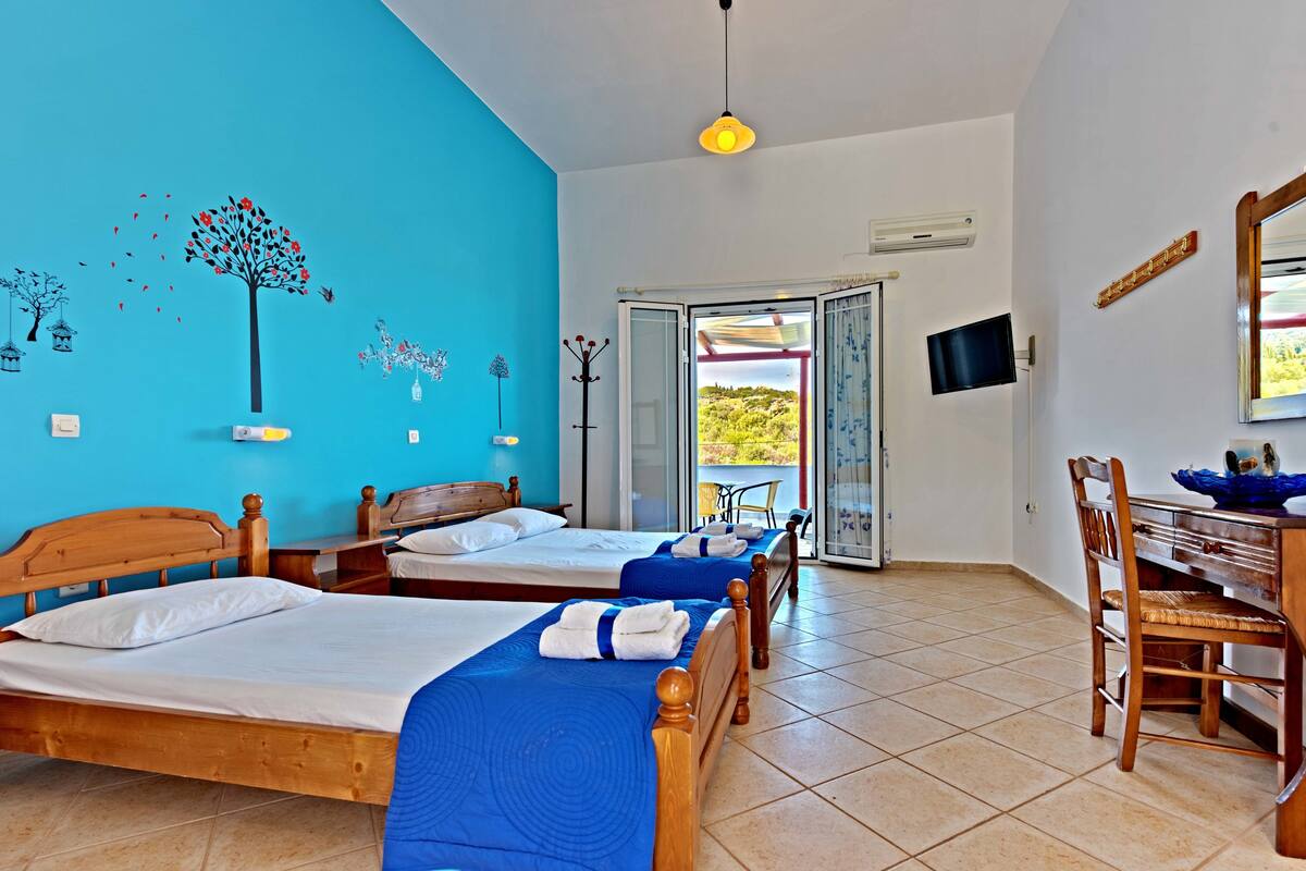 Family Studio, Sea View