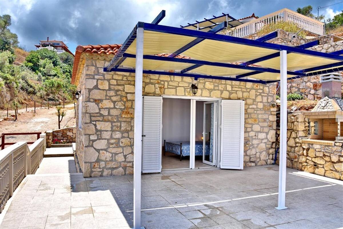 Romantic Studio, Sea View (B)
