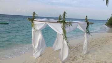 Sulla spiaggia, immersioni subacquee