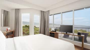 Junior Double Room, 1 Bedroom, Partial Sea View