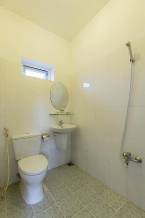 别墅 | 浴室 | 淋浴设施、免费洗浴用品、吹风机、拖鞋