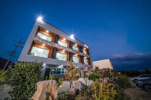 Front of property - Soo Pension (Seogwipo)