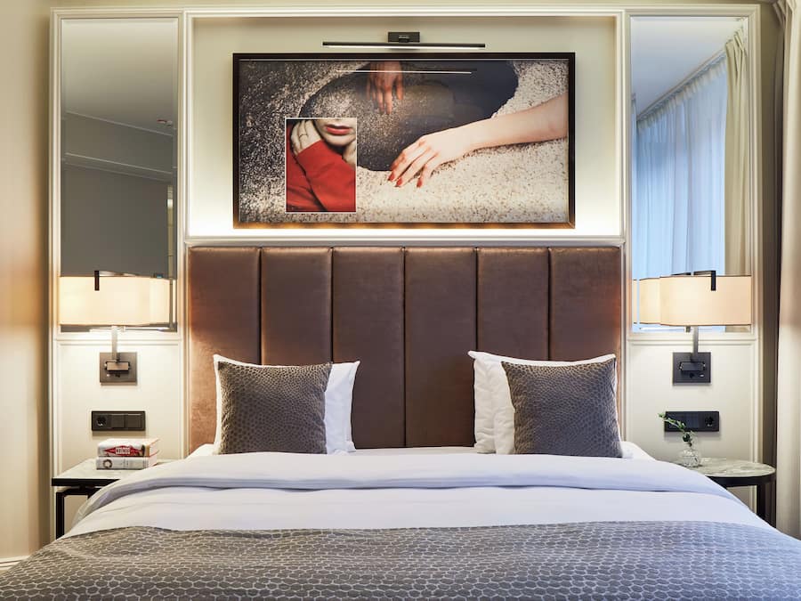 Graceful Deluxe Signature | Egyptian cotton sheets, premium bedding, down comforters, pillowtop beds