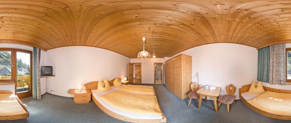 Family Quadruple Room, 2 Bedrooms, Non Smoking
