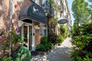 Bagian depan properti