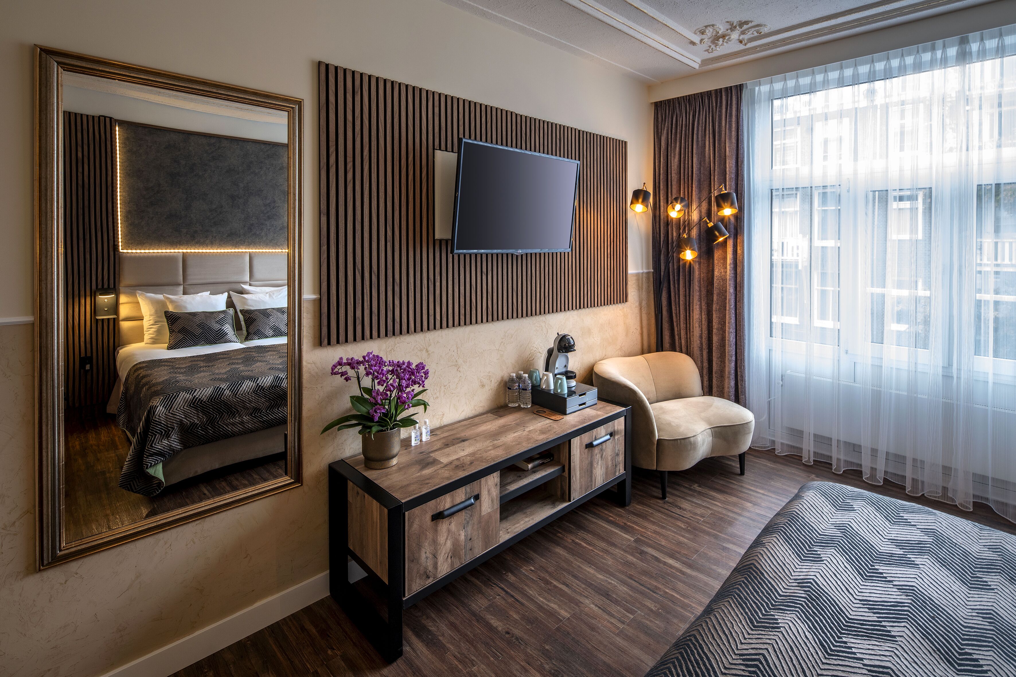 comfort triple room | in-room safe, desk, iron/ironing board, free wifi