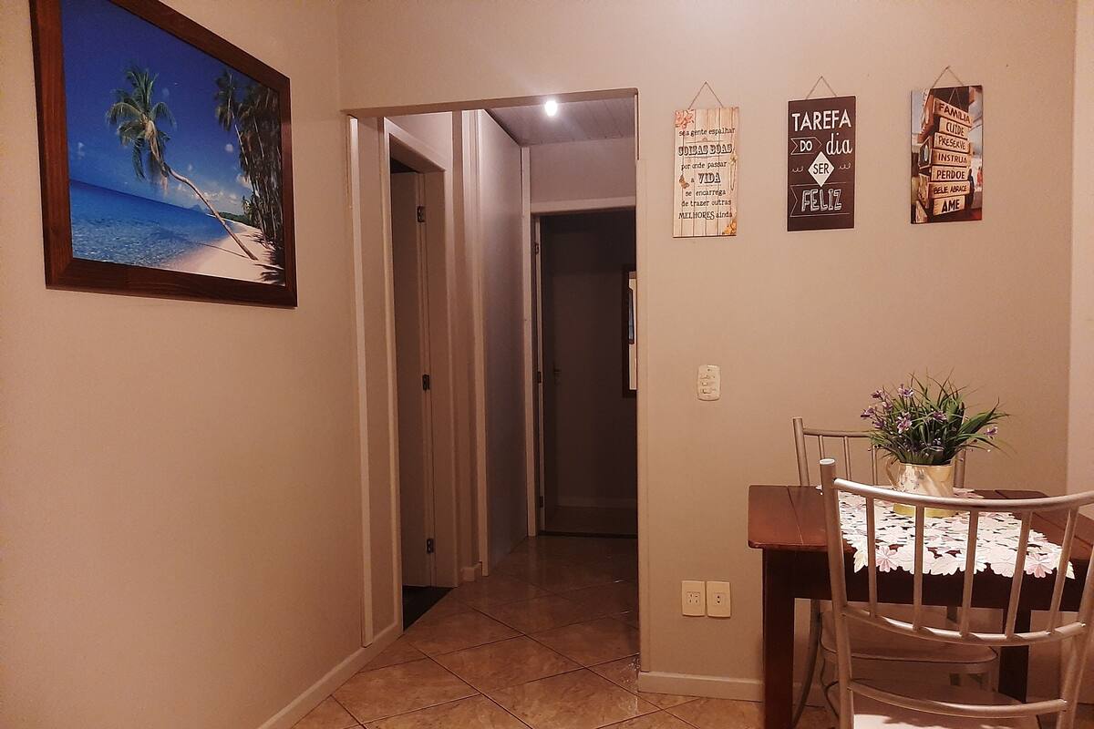 Apartment, 3 Bedrooms | Living room | 14-inch TV with cable channels